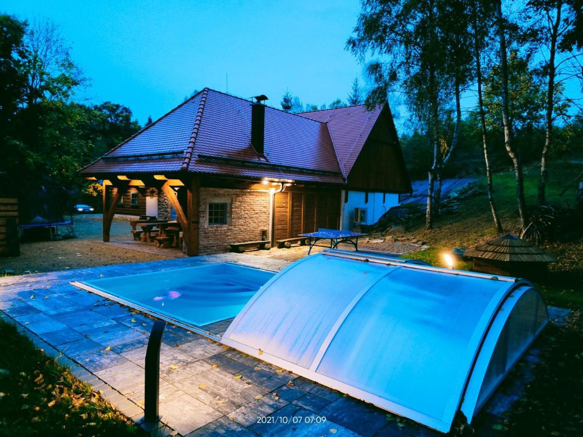 Roubenka U Zvonicky Villa Cejle Eksteriør billede