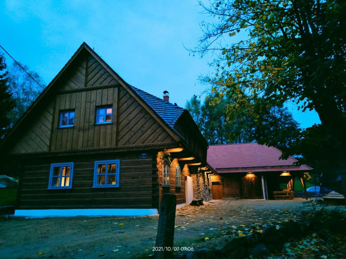 Roubenka U Zvonicky Villa Cejle Eksteriør billede